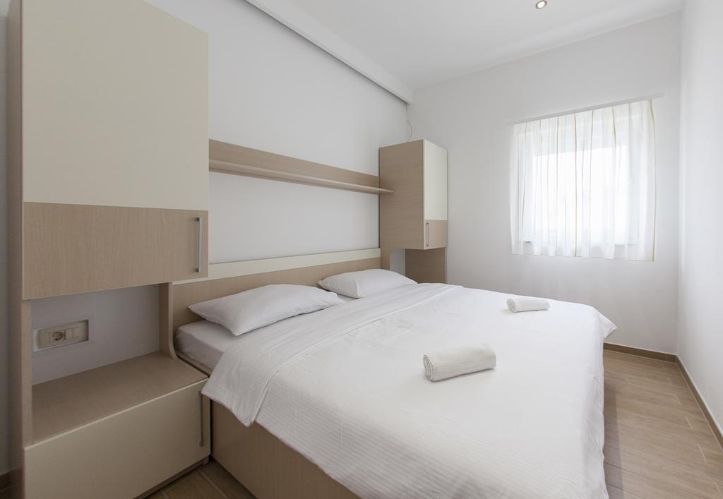 Apartments Villa Klara Baška Voda Εξωτερικό φωτογραφία