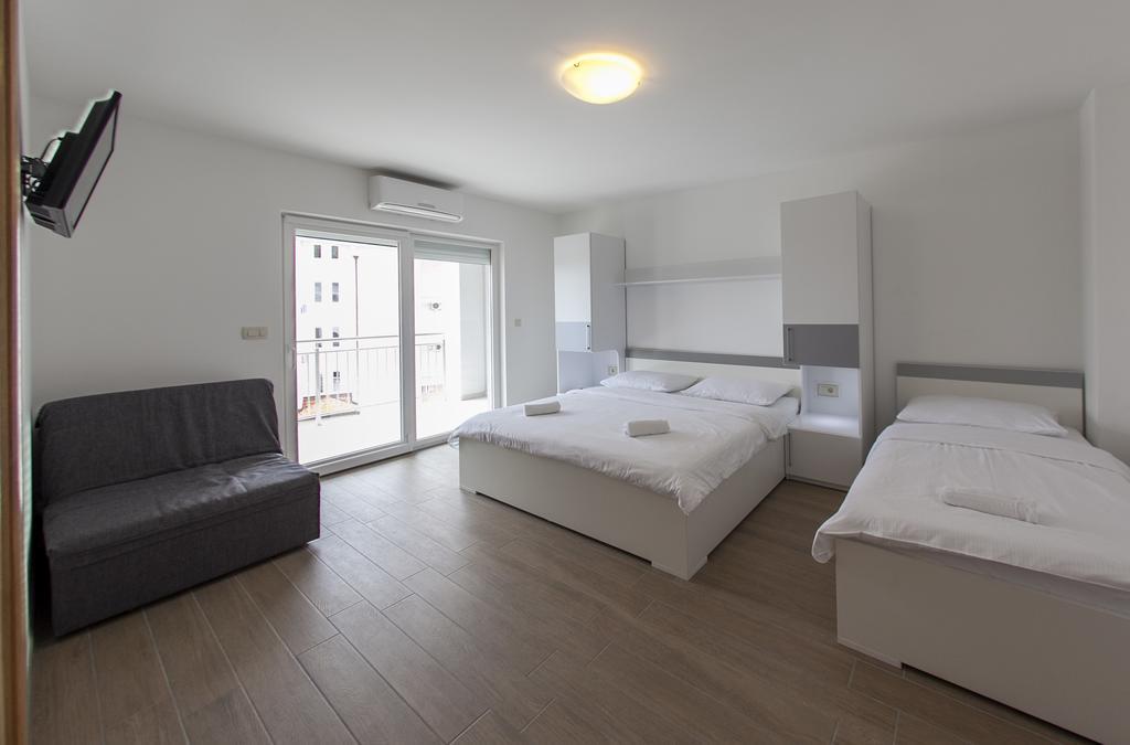 Apartments Villa Klara Baška Voda Εξωτερικό φωτογραφία