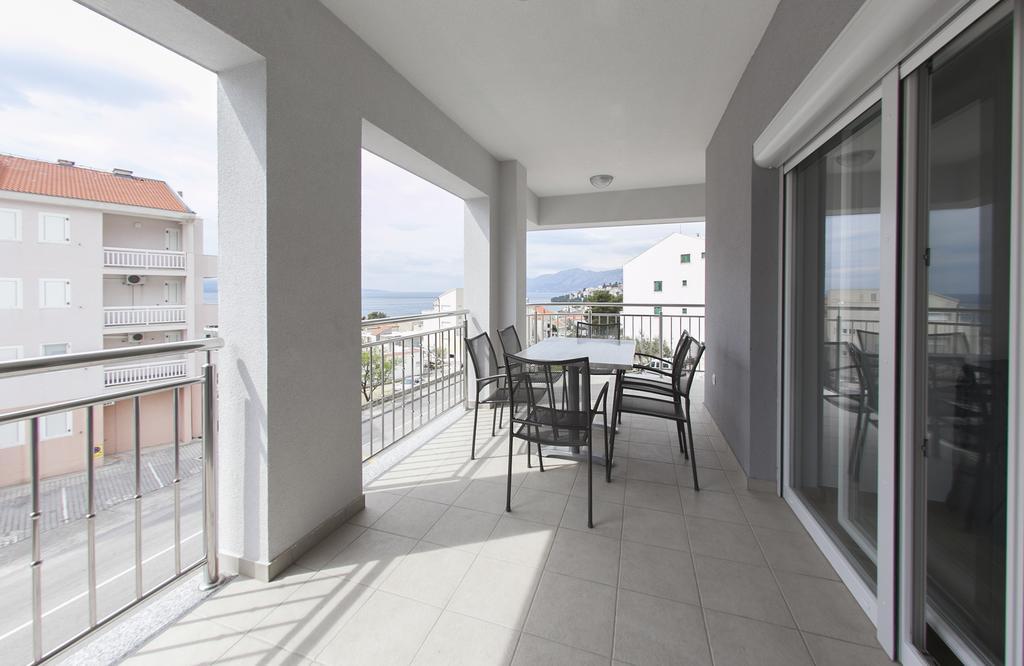 Apartments Villa Klara Baška Voda Εξωτερικό φωτογραφία